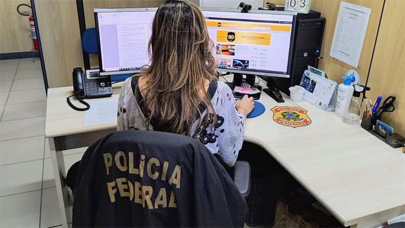 Imagem 1 - PF prende em flagrante suspeito de armazenar e compartilhar imagens de abuso sexual infantojuvenil. A prisão aconteceu nesta terça-feira (2), no âmbito da 5ª e 6ª fases da Operação Carancho. A operação contou com a participação de 13 Policiais Federais, que cumpriram dois mandados de busca e apreensão nos municípios de Parnamirim e Extremoz, na Grande Natal, e resultou na apreensão de computadores e celulares que serão submetidos à perícia. Um homem de 32 anos acabou preso em flagrante. Imagem 1 - PF prende em flagrante suspeito de armazenar e compartilhar imagens de abuso sexual infantojuvenil. A prisão aconteceu nesta terça-feira (2), no âmbito da 5ª e 6ª fases da Operação Carancho. A operação contou com a participação de 13 Policiais Federais, que cumpriram dois mandados de busca e apreensão nos municípios de Parnamirim e Extremoz, na Grande Natal, e resultou na apreensão de computadores e celulares que serão submetidos à perícia. Um homem de 32 anos acabou preso em flagrante.