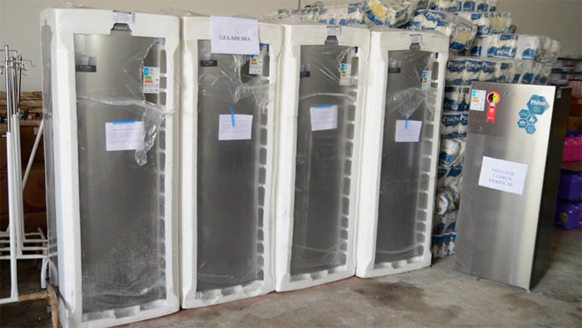 Imagem 1 -  Mossoró recebe quase 800 equipamentos que serão destinados à saúde do município. O investimento representa mais um avanço na modernização e fortalecimento da rede pública de saúde municipal que ofertará mais qualidade nos atendimentos e serviços prestados à população. Ao todo, nesta etapa, a Secretaria Municipal de Saúde (SMS) recebeu 783 novos itens que vão contemplar a Atenção Básica e Especializada em Saúde de Mossoró. São equipamentos para Unidades Básicas de Saúde, Unidades de Pronto Atendimento, PAM do Bom Jardim, entre outros locais.