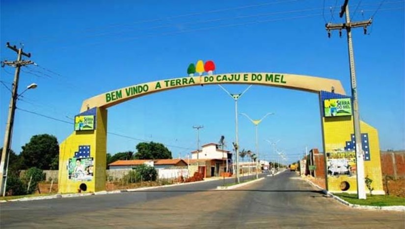Imagem 1 - Os cantores Luan Estilizado e Mari Fernandes foram confirmados para se apresentarem no evento, que acontecerá no dia 13 de maio na Praça Cortez Pereira. Além das atrações musicais, a festa de emancipação de Serra do Mel contará com uma programação especial que se estenderá do dia 11 ao dia 13 de maio. A gestão municipal está preparando uma série de atividades para celebrar essa data tão importante para todos os moradores da cidade. Imagem 1 - Os cantores Luan Estilizado e Mari Fernandes foram confirmados para se apresentarem no evento, que acontecerá no dia 13 de maio na Praça Cortez Pereira. Além das atrações musicais, a festa de emancipação de Serra do Mel contará com uma programação especial que se estenderá do dia 11 ao dia 13 de maio. A gestão municipal está preparando uma série de atividades para celebrar essa data tão importante para todos os moradores da cidade.