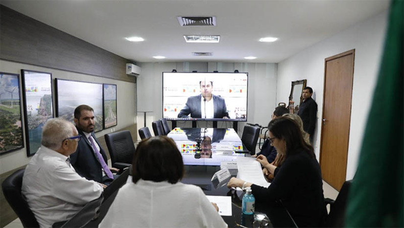 Imagem 1 -  RN vai receber projeto piloto de energia fotovoltaica para os órgãos públicos do BNB. O projeto será voltado para o abastecimento de escolas e instalações de segurança, entre outros órgãos públicos. O Rio Grande do Norte foi o primeiro Estado a procurar o Banco do Nordeste do Brasil (BNB) para a realização de Parcerias Público-Privadas (PPPs) e concessões, resultado de uma correspondência entre a governadora Fátima Bezerra e o presidente do BNB, Paulo Câmara.