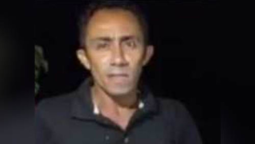 Imagem 1 - O acidente aconteceu na noite deste domingo (28). A vítima fatal foi identificada como Marcelo Fernandes Costa, de 40 anos. A PRF informou que o motociclista, que seguia no sentido Upanema/Mossoró, invadiu a pista contrária e colidiu em um Etios. O condutor do carro e a esposa dele, que também estava no veículo, não se feriram. O corpo de Marcelo foi removido para exames na sede do Itep, em Mossoró. Imagem 1 - O acidente aconteceu na noite deste domingo (28). A vítima fatal foi identificada como Marcelo Fernandes Costa, de 40 anos. A PRF informou que o motociclista, que seguia no sentido Upanema/Mossoró, invadiu a pista contrária e colidiu em um Etios. O condutor do carro e a esposa dele, que também estava no veículo, não se feriram. O corpo de Marcelo foi removido para exames na sede do Itep, em Mossoró.