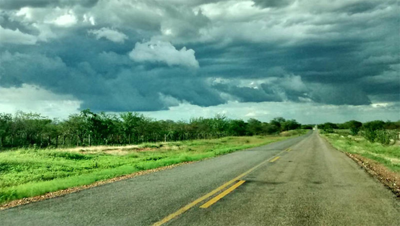 Imagem 1 -  Período de estiagem: região oeste do RN deverá registrar índices de chuvas próximo à normalidade. A previsão, realizada pela Unidade Instrumental de Meteorologia da Emparn, é referente aos meses de junho, julho e agosto de 2024. A análise não exclui, no entanto, a possibilidade de ocorrerem pancadas de chuvas significativas em alguns momentos na região oeste do estado. 
