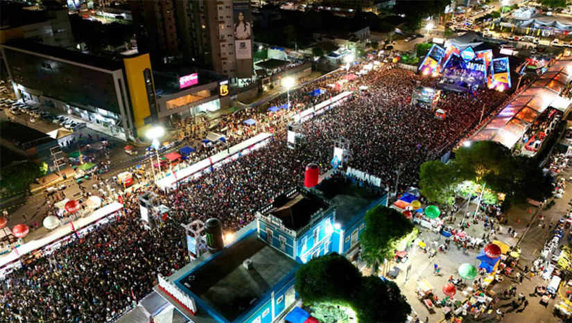 Imagem 1 -  "Foi maravilhoso. Parabéns pela festa. Muito organizada. Muito bonita”, disse o cantor Jorge. 