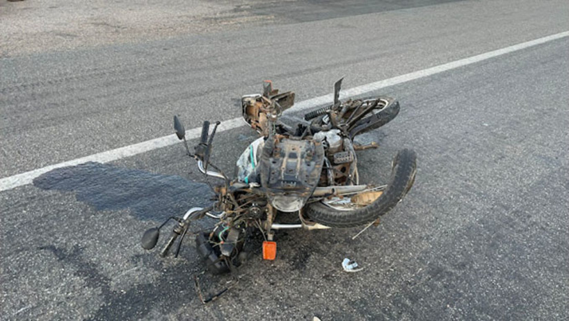 Imagem 1 -  Nas rodovias, a Polícia Rodoviária Federal registrou acidentes com mortes em Assu, Lajes e na BR 226, entre as cidades de Jucurtu e Triunfo Potiguar. Em Umarizal, dois homens mataram Juliano Barbosa de Moura, de 26 anos, e deixaram Paulo Henrique Rodrigues da Silva, de 28 anos, ferido em estado grave. Em Portalegre a vítima foi Adriano Laurindo da Silva, conhecido como "Pitbull", de 34 anos, natural de Natal-RN. Em Baraúna, a vítima foi José de Anchieta de Lima, de 44 anos. Ele sofreu 3 facadas e está internado. Em Apodi, Elismar da Costa Alves foi baleado e morto neste domingo. Em Mossoró o ex-presidiário Maykon Pereira da Silva, de 22 anos, foi encontrado morto no bairro Belo Horizonte neste domingo (Foto: Assu Notícia).