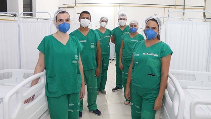 Imagem 1 - Os 350 enfermeiros e enfermeiras, 121 fisioterapeutas e um técnico em laboratório serão convocados pela Sesap logo após a homologação do TAG, que será apresentado pelo Ministério Público de Contas ao pleno do Tribunal de Contas do Estado (TCE). A convocação será possível após longo trabalho da Sesap, em parceria com a Secretaria de Estado da Administração, para firmar os termos do acordo no âmbito do TCE e conquistar uma decisão favorável junto à Justiça Federal. Os novos servidores são oriundos do concurso realizado em 2018. Imagem 1 - Os 350 enfermeiros e enfermeiras, 121 fisioterapeutas e um técnico em laboratório serão convocados pela Sesap logo após a homologação do TAG, que será apresentado pelo Ministério Público de Contas ao pleno do Tribunal de Contas do Estado (TCE). A convocação será possível após longo trabalho da Sesap, em parceria com a Secretaria de Estado da Administração, para firmar os termos do acordo no âmbito do TCE e conquistar uma decisão favorável junto à Justiça Federal. Os novos servidores são oriundos do concurso realizado em 2018.