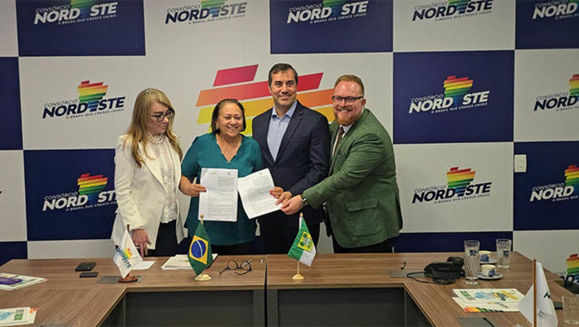 Imagem 1 -  Fátima assina acordo para desenvolvimento de projetos na área de energias sustentáveis no RN. O Memorando de Entendimento (MoU) entre a Associação Brasileira da Indústria do Hidrogênio Verde (ABIHV) e o Governo do RN foi assinado nesta quinta-feira (15), em Brasília. O documento tem o objetivo de estabelecer uma parceria fundamental para a cooperação, por meio de esforços mútuos, visando o estudo, o desenvolvimento e a implantação de futuros projetos para o fomento da indústria de hidrogênio verde no Estado. A indústria é emergente e se propõe a promover o desenvolvimento econômico sustentável e diversificado, assegurando uma matriz energética de baixo carbono para o país.