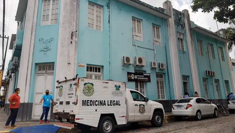 Imagem 1 -  Governadora destaca reestruturação do Itep/RN na solenidade comemorativa aos 115 anos do órgão. Durante o evento, que aconteceu nesta quinta-feira (29), em Natal, 65 servidores e autoridades foram agraciados com a Medalha do Mérito Pericial Dr. Antônio Emerenciano China, destinada para pessoas que prestaram relevantes serviços à causa pericial e de identificação humana. Fátima Bezerra destacou a importância do órgão e falou dos investimentos que estão sendo feitos para melhorar os atendimentos promovidos pelo Instituto à população. “Uma celebração muito especial para todos nós, comemorar os 115 anos do nosso grande ITEP, porque estamos aqui também comemorando as conquistas com respeito ao crescimento, modernização e ampliação dos serviços à população potiguar”.