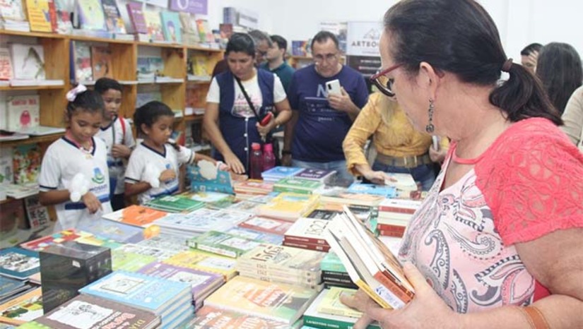 Imagem 1 -  A 18ª edição do evento vai acontecer entre os dias 09 e 11 de outubro, nas dependências da Faculdade de Educação (FE), no Campus Mossoró.  Exposições, vendas e lançamentos de livros, rodas de conversas com autores e programação cultural são algumas das atividades do evento. Além disso, a participação de projetos e ações da Uern será ampliada este ano.