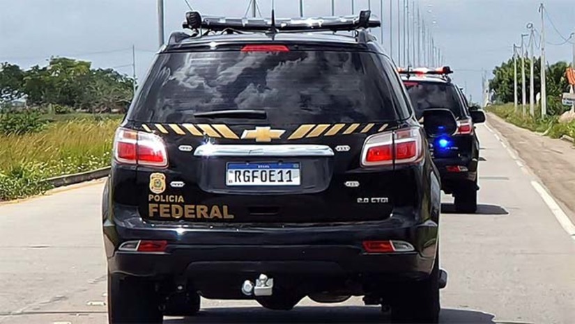 Imagem 1 -  A denúncia é resultado da Operação Arancia, que investigou uma ramificação da Cosa Nostra, uma das maiores organizações mafiosas da Itália e que comprovadamente atua no Brasil, especialmente no Rio Grande do Norte e na Paraíba. O trabalho é conduzido por uma Equipe Conjunta de Investigação (ECI), formada por autoridades brasileiras e italianas. Segundo o MPF, o grupo utilizava empresas de fachada e "laranjas" para dissimular o lucro proveniente de crimes como o tráfico de drogas, extorsão e homicídio. As apurações indicam que o esquema resultou na lavagem de capital ilícito de, pelo menos, R$ 300 milhões (ou cinquenta milhões de euros) desde 2009.