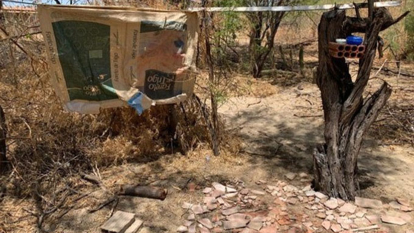 Imagem 1 -  A Operação aconteceu nos dias 3 e 14 deste mês em salinas (MPT e PF não informaram os nomes das salinas e dos responsáveis) no município de Grossos-RN. No quarto aonde os trabalhadores viviam, o MPT encontrou uma cobra. Os empregadores pagaram cerca de R$ 70 mil em multas rescisórias, danos morais individuais e coletivos, além de assinar TAC para corrigir os problemas encontrados; O trabalho do MPT avançou no Estado do Ceará, onde foram resgatados outras 11 pessoas