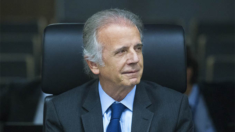 Imagem 1 -  Ministro da Defesa, José Múcio teve duas reuniões com Lula da Silva em uma semana. A pauta foi o polêmico corte de gastos nas contas (e projetos) dos militares. Mas há quem aponte que Múcio está a poucos meses de deixar o cargo. As declarações do ministro sobre ingerência ideológica na recusa de contratação de empresa israelense o deixaram com a corda no pescoço. Múcio é da cota pessoal de Lula.