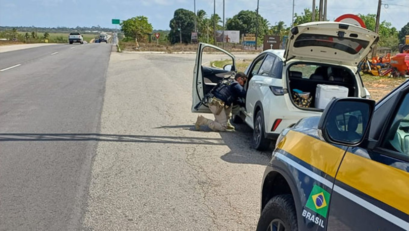 Imagem 1 -  As prisões ocorreram neste dia 1º de janeiro de 2025 nas rodovias federais que cortam os municípios da grande Natal. Um estava disfarçado de motorista de aplicativo e ao ser identificado, confessou vários assaltos a carro-forte na capital paraibana. O outro, de 47 anos, estava com prisão decretada pela Justiça de Mossoró para cumprir 16 anos de prisão por assalto a carro-forte na BR 405, perto de Jucuri, em Mossoró.