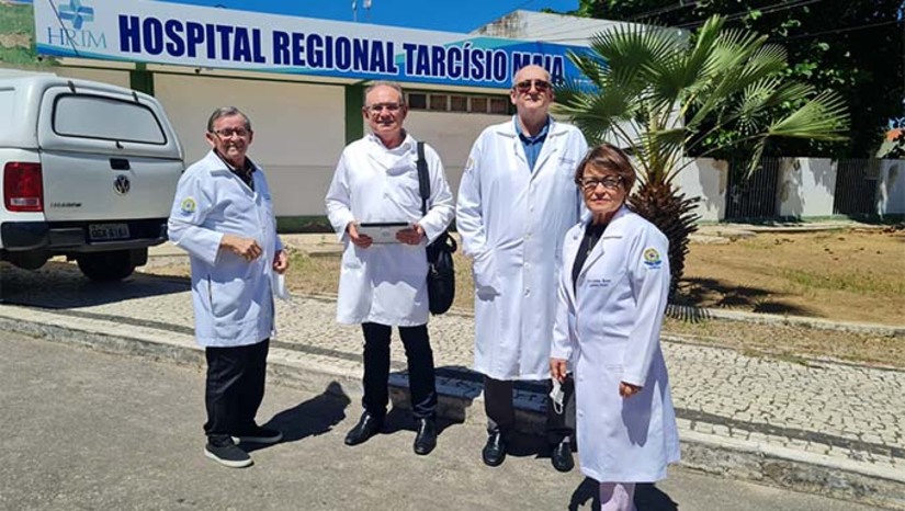 Imagem 1 -  A sentença foi assinada pelo Juiz Janilson Bezerra de Siqueira, na tarde da quarta-feira (19). O descumprimento da decisão judicial implicará em pena de multa diária no valor de R$ 1.000,00 (um mil reais).  De acordo com o Decreto nº 20.931/32 nenhum estabelecimento de hospitalização ou de assistência médica pública ou privada poderá funcionar, em qualquer ponto do território nacional, sem ter um diretor técnico e principal responsável, habilitado para o exercício da medicina nos termos do regulamento sanitário federal.
