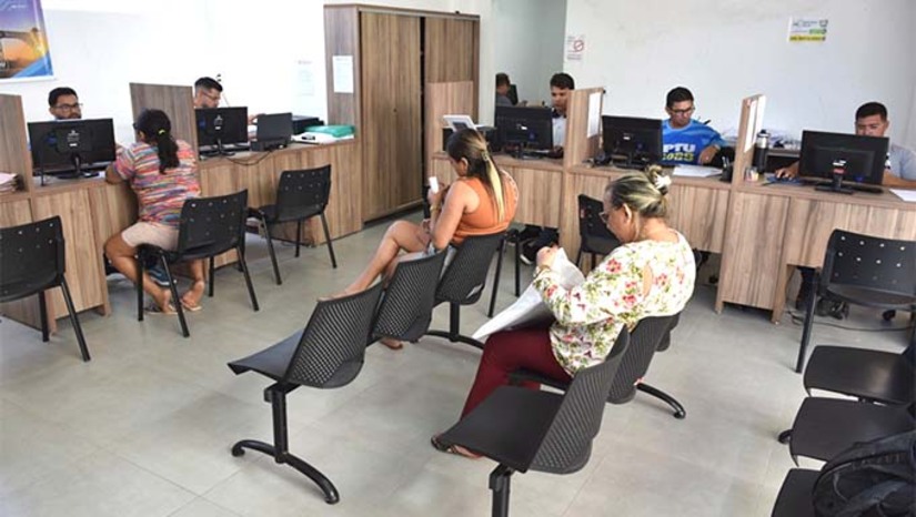 Imagem 1 -  A prorrogação do prazoaté o próximo dia 28 de fevereiro, é uma oportunidade para que os veranistas garantam o desconto no pagamento do IPTU, contribuindo para a arrecadação municipal e para a realização de investimentos em infraestrutura e serviços para a cidade. Para emitir o boleto, o contribuinte deve acessar  o site oficial da Prefeitura: www.tibau.rn.gov.br ou comparecer à Secretaria de Tributação, localizada no Brisa Mall. Em caso de dúvidas, entra em contato pelo WhatsApp (84) 98612-0004.
