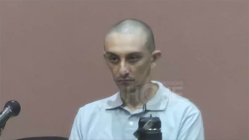 Imagem 1 -  TJP condena réu a 34 anos anos por feminicídio contra a cunhada, em Mossoró. Valdenir Fontes Carneiro, conhecido como “Caladão”, de 36 anos, foi considerado culpado pelo feminicídio de Rossileny Silvino Ribeiro Dantas, ocorrido no dia 25 de maio de 2024, no bairro Vingt Rosado. O Conselho de Sentença, no entanto, o absolveu da acusação de tentativa de feminicídio contra Ribamara Silvino Ribeiro, então esposa dele e irmã da vítima. O julgamento aconteceu nesta segunda-feira (24), no Fórum Municipal Desembargador Silveira Martins. 