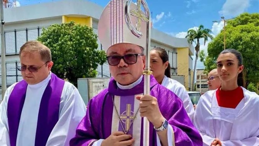 Imagem 1 -  Na Diocese de Mossoró serão celebradas ao longo da quarta-feira (05), missas com o rito de imposição das Cinzas nas 39 paróquias, 01 Área Pastoral e 9 Áreas Missionárias presididas pelos párocos e vigários de acordo com a programação de cada paróquia. Na Catedral de Santa Luzia, em Mossoró, haverá duas missas, umas ás 17h presidida pelo Padre Antoniel Alves, Pároco da Catedral e outras às 19h, presidida por Dom Francisco de Sales, Bispo Diocesano.