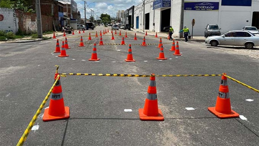 Imagem 1 - A mudança ocorre devido à nova intervenção na Avenida Presidente Dutra, onde está em andamento a obra de duplicação da primeira ponte, com conclusão prevista para o dia 20 de abril. Nesse período, a Coelho Neto será uma das principais rotas alternativas para garantir a mobilidade. Imagem 1 - A mudança ocorre devido à nova intervenção na Avenida Presidente Dutra, onde está em andamento a obra de duplicação da primeira ponte, com conclusão prevista para o dia 20 de abril. Nesse período, a Coelho Neto será uma das principais rotas alternativas para garantir a mobilidade.