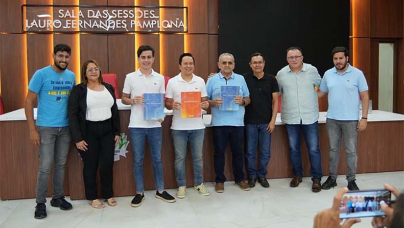 Imagem 1 -  Estudo realizado pela FECOMERCIO foi divulgado nesta quarta-feira, dia 19. Segundo o prefeito Givago Barreto, consolida a festa do padroeiro de São Sebastião como um dos maiores eventos sociais da região Oeste do Rio Grande do Norte, realizado anualmente de 10 a 20 de janeiro de cada ano. Segundo os dados da pesquisa, a cada R$ 1,00 investido pela prefeitura, R$ 5,56 voltou para o município, ou seja, quase seis vezes a mais em retorno financeiro.