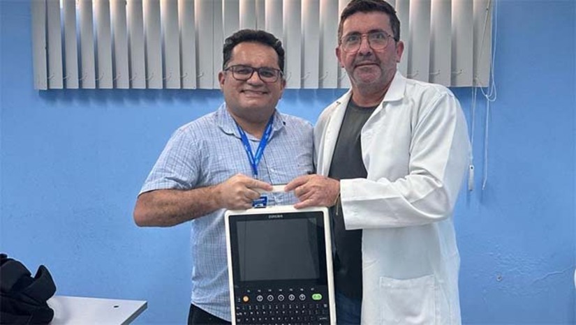 Imagem 1 -  Além da modernização dos serviços, a iniciativa inclui a capacitação dos profissionais de saúde que atuarão com os novos equipamentos, garantindo que os servidores estejam aptos a operar os aparelhos e aprimorar o atendimento à população. Os dispositivos foram destinados às Unidades Básicas de Saúde : José Fernandes (Lagoa do Mato); Vereador Durval Costa (Walfredo Gurgel) e Sinharinha Borges (Barrocas) e Unidades de Pronto Atendimento dos bairros Belo Horizonte e Santo Antônio.