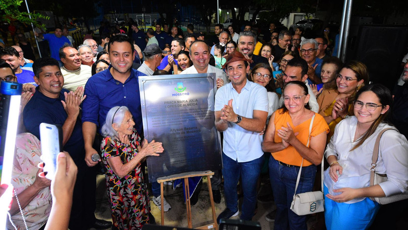 Imagem 1 -  O equipamento foi totalmente revitalizado a partir de parceria público-privada com a empresa J. Patrício.  ‘’Entregamos à população um equipamento totalmente revitalizado para os nossos idosos, nossas crianças, para as famílias do Abolição 2. É uma obra que realizamos em parceria com a iniciativa privada, garantindo a celeridade e economia de recursos para o nosso município”, destacou Allyson. 