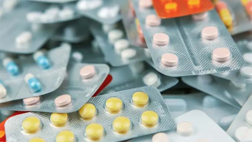 Imagem 1 -  Isso não significa, entretanto, que haverá aumento automático dos preços praticados a partir desta segunda-feira, mas uma definição de teto permitido de reajuste. Cabe aos fornecedores – farmacêuticas, distribuidores e lojistas - fixarem o preço de cada produto colocado à venda, respeitados o teto legal estabelecido e suas estratégias diante da concorrência.