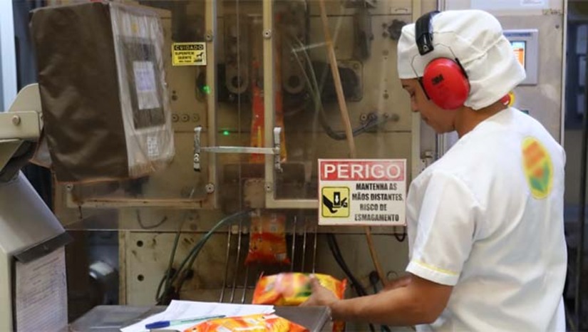 Imagem 1 - O Rio Grande do Norte teve um saldo positivo de 2.495 novos postos de trabalho no mês de fevereiro. Quando comparado ao mesmo período de 2024, fevereiro de 2025 registrou um aumento percentual de 787% na geração de empregos. A análise informa também que “o setor de Serviços foi o principal responsável por esse crescimento, liderando a geração de empregos com um saldo de 2.367 oportunidades”. Imagem 1 - O Rio Grande do Norte teve um saldo positivo de 2.495 novos postos de trabalho no mês de fevereiro. Quando comparado ao mesmo período de 2024, fevereiro de 2025 registrou um aumento percentual de 787% na geração de empregos. A análise informa também que “o setor de Serviços foi o principal responsável por esse crescimento, liderando a geração de empregos com um saldo de 2.367 oportunidades”.