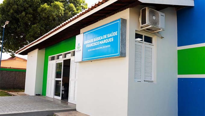 Imagem 1 -  Com a obra, a população ganha mais qualidade no serviço público da Atenção Primária à Saúde (APS), num prédio moderno e acessível, e com seu quadro de funcionários capacitados para atender bem a todos. Na UBS, há cerca de 5.200 usuários cadastrados que terão acesso a atendimentos médicos especializados, além de serviços como inalações, injeções, curativos, vacinas, coleta de exames laboratoriais, tratamento odontológico, encaminhamentos para especialidades e fornecimento de medicação básica. 
