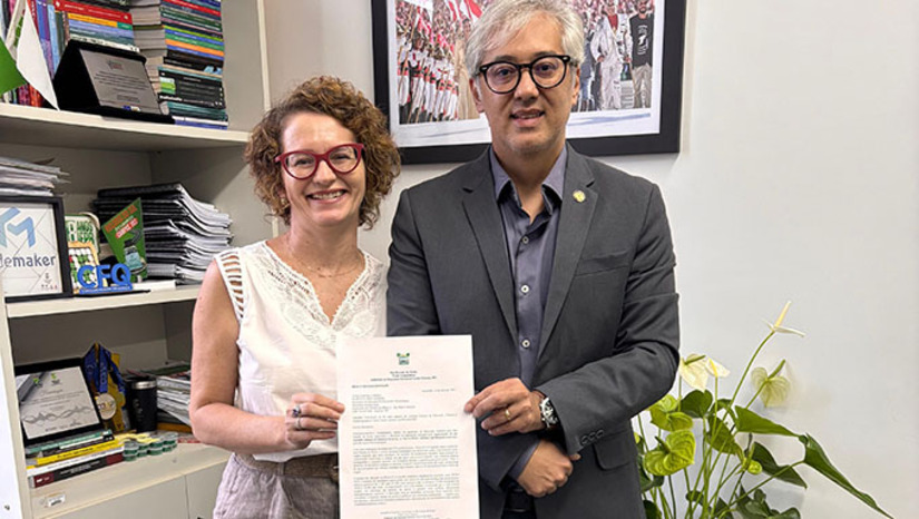 Imagem 1 -  A parlamentar também esteve reunida com Lilian Rahal, da Secretaria Nacional de Segurança Alimentar e Nutricional tratando sobre o Projeto Quintais Produtivos, na Casa Civil da Presidência da República sobre a inclusão de novas para Mossoró no Novo PAC, do Governo Federal. Estamos em Brasília para fazer valer os direitos de Mossoró e do RN nas políticas públicas federais”, destacou a deputada Isolda.