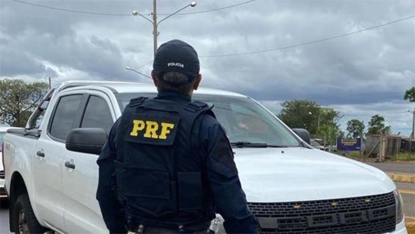 Imagem 1 -  Apesar do movimento intenso nas estradas durante o feriado da Semana Santa, o balanço da operação realizada pela Polícia Rodoviária Federal (PRF) no RN trouxe números positivos. Pelo segundo ano consecutivo, não houve registro de mortes nas rodovias federais potiguares. Mesmo com o período de fiscalização ampliado, que foi de 17 a 21 de abril, os números de acidentes se mantiveram estáveis, com um leve aumento de 11% — foram 20 ocorrências em 2025 contra 18 no ano passado. Por outro lado, os acidentes com vítimas feridas caíram 11%, passando de 18 para 16 casos.