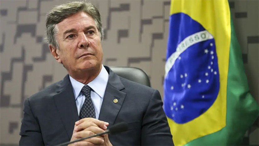 Imagem 1 -  A prisão de Collor foi determinada pelo ministro do Supremo Tribunal Federal (STF) Alexandre de Moraes, após negar recurso da defesa para rever uma condenação, de 2023, a 8 anos e 10 meses de prisão por corrupção passiva e lavagem de dinheiro. Collor foi conduzido para Superintendência da PF em Alagoas.