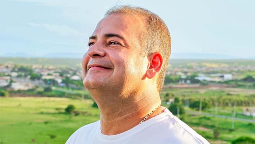 Imagem 1 - Segundo o levantamento, o prefeito Sabino alcançou aprovação de 73,2% da população apodiense. A pesquisa mostra ainda que 22,8% dos entrevistados desaprovam a atual gestão municipal e 4% não responderam. Os dados indicam que a administração municipal tem sido bem avaliada pela população, refletindo a satisfação com as ações e políticas implementadas até o momento. Imagem 1 - Segundo o levantamento, o prefeito Sabino alcançou aprovação de 73,2% da população apodiense. A pesquisa mostra ainda que 22,8% dos entrevistados desaprovam a atual gestão municipal e 4% não responderam. Os dados indicam que a administração municipal tem sido bem avaliada pela população, refletindo a satisfação com as ações e políticas implementadas até o momento.