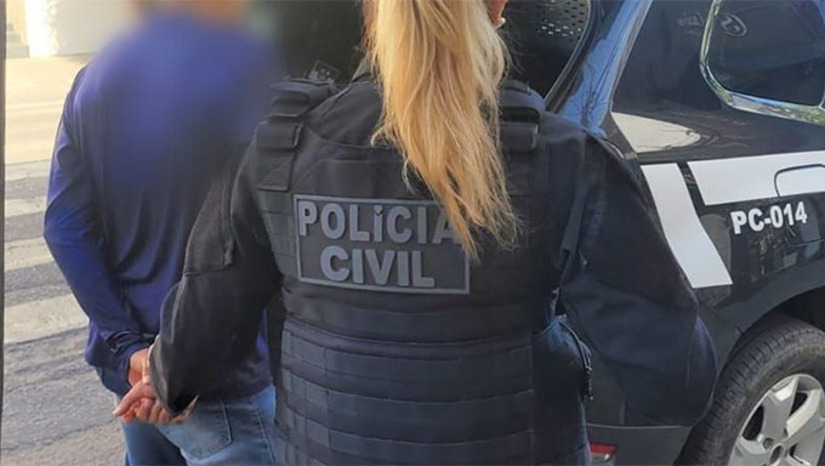 Imagem 1 -  A prisão do suspeito investigado aconteceu em Caicó, na região Seridó do Rio Grande do Norte, dentro da Operação Caminhos Seguros, da Delegacia Especializada em Atendimento à Mulher. Durante o cumprimento dos mandados, os policiais localizaram, em diversos dispositivos do investigado, mais de 200 mil arquivos com conteúdo relacionado a nudez e/ou abuso sexual de mulheres, crianças e adolescentes.  