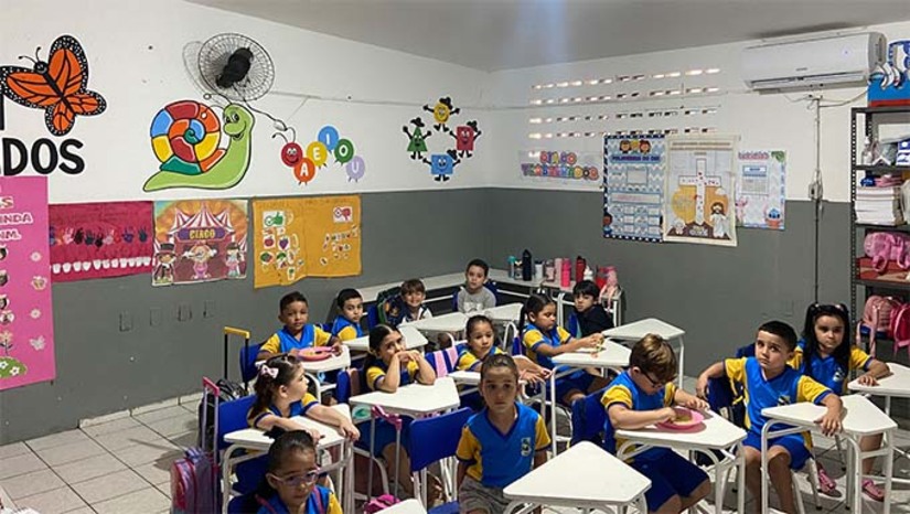 Imagem 1 - A iniciativa, que visa proporcionar um ambiente de aprendizado mais confortável e adequado para alunos e professores, foi viabilizada por recursos provenientes de emenda parlamentar do deputado federal Benes Leocádio. A climatização integral das escolas municipais representa um marco significativo para a gestão, demonstrando o compromisso com a qualidade da educação oferecida no município. Para receber os equipamentos, as escolas passarão pelas adequações estruturais necessárias, garantindo a instalação correta e segura das centrais de ar. Imagem 1 - A iniciativa, que visa proporcionar um ambiente de aprendizado mais confortável e adequado para alunos e professores, foi viabilizada por recursos provenientes de emenda parlamentar do deputado federal Benes Leocádio. A climatização integral das escolas municipais representa um marco significativo para a gestão, demonstrando o compromisso com a qualidade da educação oferecida no município. Para receber os equipamentos, as escolas passarão pelas adequações estruturais necessárias, garantindo a instalação correta e segura das centrais de ar.