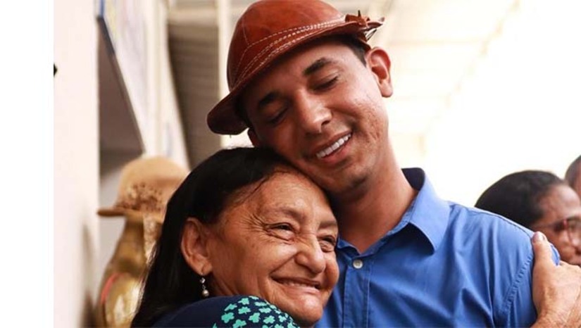 Imagem 1 -  TRE-RN aprovou por unanimidade as contas de campanha do prefeito de Mossoró, Allyson Bezerra, reeleito em 2024 com votação histórica. A decisão confirmou que todos os recursos e gastos de campanha foram aplicados de forma legal e correta. Com isso, fica descartada qualquer possibilidade de devolução de recursos, como chegou a ser noticiado. Allyson foi reeleito com 131.121 votos, o equivalente a 78,02%, a maior votação da história do município.