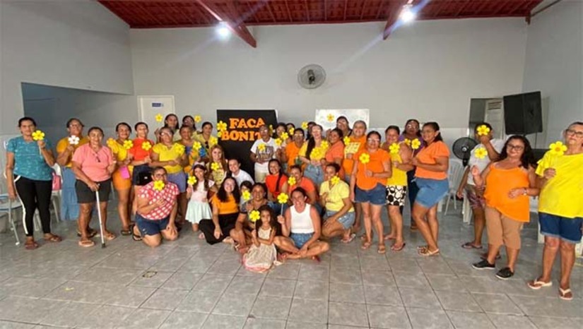 Imagem 1 -   A programação do Maio Laranja em Upanema contou com dois momentos de diálogo voltados para as mulheres das zonas urbana e rural. No Assentamento Palheiros III, ocorreu uma roda de conversa com o Grupo de Mulheres do PAIF, abordando o tema “Escute, observe, proteja: quebrar o silêncio salva vidas”, além de homenagens pelo Dia das Mães. No Cras, outro encontro reuniu o Grupo de Mulheres Florescer para discutir o papel das mulheres na proteção de crianças e adolescentes. 