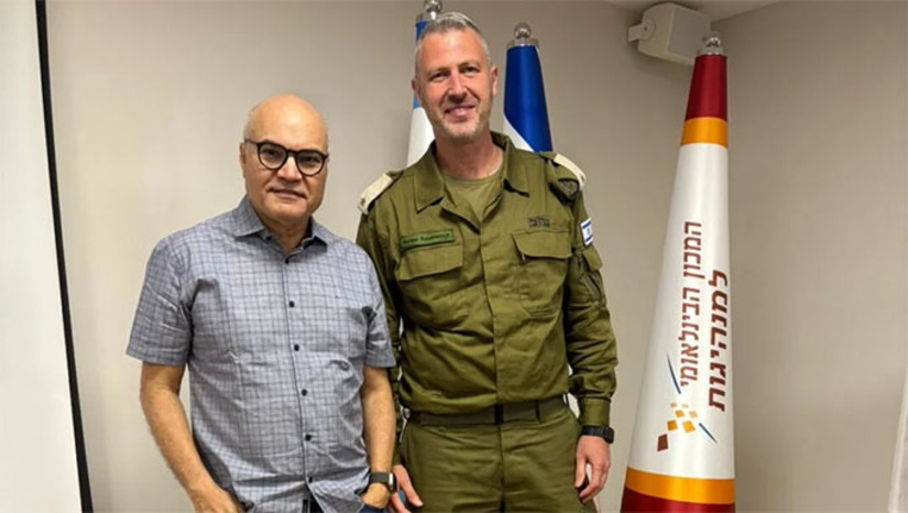 Imagem 1 -  Secretário Municipal de Planejamento da Prefeitura de Natal, Vagner Araújo, foi a Israel conhecer mais sobre cidades inteligentes, segurança urbana junto com representantes de outras 15 cidades brasileiras; Estão num bunker universitário aguardando o resgate, segundo ele, alcançando a fronteira com a Jordânia, de carro, nesta segunda-feira, dia 16
