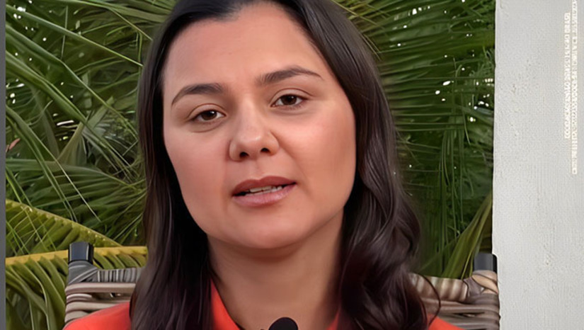 Imagem 1 -  A prefeita de João Dias-RN, Maria de Fátima Mesquita da Silva, conhecida como Fatinha de Marcelo, foi alvo de difamação nas redes sociais. A Polícia Civil investigou o caso e, com autorização judicial, identificou e indiciou o autor das postagens ofensivas, feitas a partir do perfil “@jdnoticias11” no Instagram. As publicações atacavam a gestão e a vida pessoal da prefeita e de seu marido, com acusações infundadas. O responsável, que se apresenta como “estrategista político” e tem histórico de atuação na comunicação pública local, foi indiciado por difamação, com agravante pelo uso de rede social, o que triplica a pena prevista.