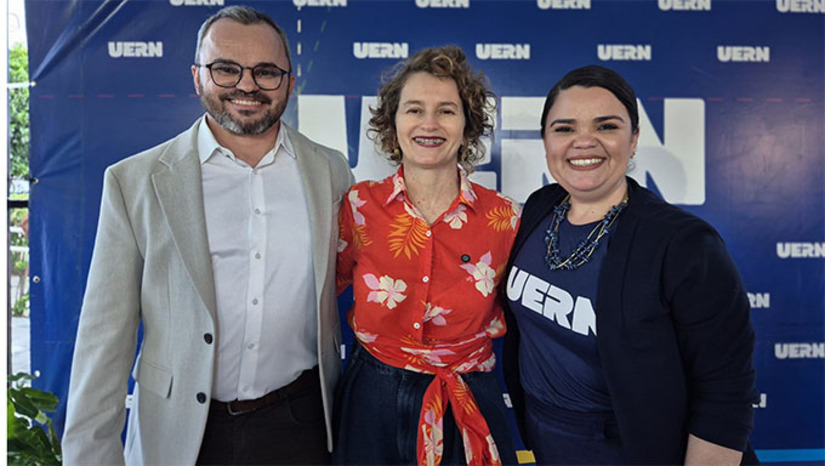 Imagem 1 - Entre os investimentos estão R$ 50 mil para melhorias nos cursos de Comunicação Social, com a aquisição de equipamentos para o estúdio de rádio e TV, R$ 50 mil para o curso de Gestão Ambiental, e mais R$ 50 mil no apoio a projetos do curso de Educação Física. Para Isolda, investir na UERN é investir no povo do Rio Grande do Norte. “A universidade pública transforma vidas. Com essas emendas, queremos contribuir para que a UERN continue sendo um espaço de excelência acadêmica”, declarou a deputada. Imagem 1 - Entre os investimentos estão R$ 50 mil para melhorias nos cursos de Comunicação Social, com a aquisição de equipamentos para o estúdio de rádio e TV, R$ 50 mil para o curso de Gestão Ambiental, e mais R$ 50 mil no apoio a projetos do curso de Educação Física. Para Isolda, investir na UERN é investir no povo do Rio Grande do Norte. “A universidade pública transforma vidas. Com essas emendas, queremos contribuir para que a UERN continue sendo um espaço de excelência acadêmica”, declarou a deputada.