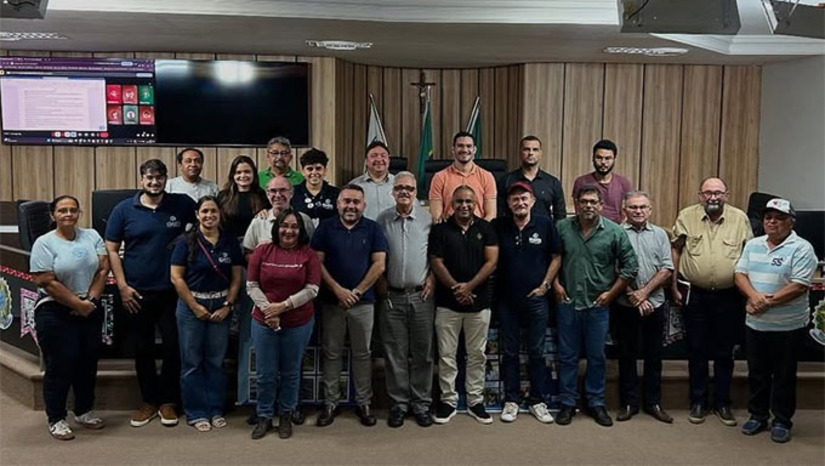 Imagem 1 -  Na última quinta-feira (27), Upanema sediou a 49ª Reunião Ordinária do Comitê de Bacia Hidrográfica do Rio Apodi-Mossoró (CBHAM), na Câmara Municipal. O encontro destacou as ações dos municípios na bacia, com foco especial em Upanema. Durante a semana, também foram realizados um curso sobre segurança de barragens e uma visita técnica à barragem de Umari.