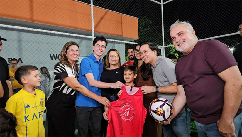 Imagem 1 - Ao todo, serão entregues 72 unidades no Rio Grande do Norte. Destas, ao menos 40 receberão apoio da FUNCERN/IF para ser ativada com escolinhas de futebol e outras atividades. A de Caraúbas e duas em Mossoró já estão neste projeto. Jean Paul Prates disse que também destinou recursos para o Governo do Estado realizar um campeonato de 7, mobilizando equipes de todo o Estado. Imagem 1 - Ao todo, serão entregues 72 unidades no Rio Grande do Norte. Destas, ao menos 40 receberão apoio da FUNCERN/IF para ser ativada com escolinhas de futebol e outras atividades. A de Caraúbas e duas em Mossoró já estão neste projeto. Jean Paul Prates disse que também destinou recursos para o Governo do Estado realizar um campeonato de 7, mobilizando equipes de todo o Estado.