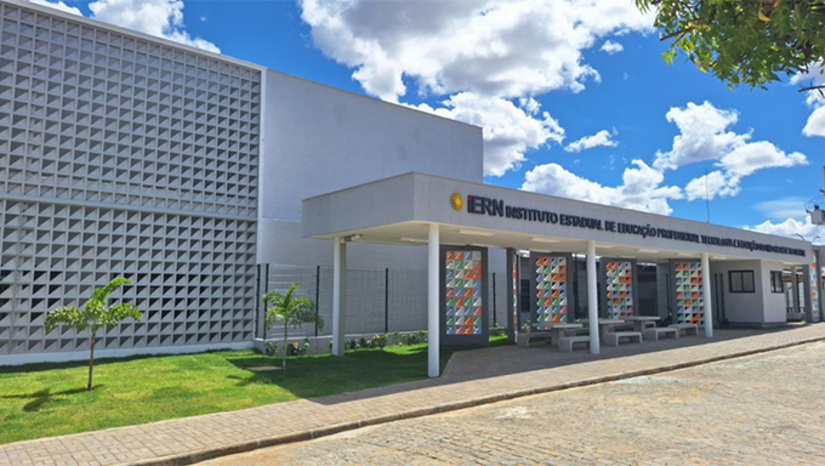 Imagem 1 -  Investimento supera R$ 16 milhões com foco em inovação, sustentabilidade e formação profissional de qualidade; outros 11 muncípios do Rio Grande do Norte foram contemplados com este investimento, sendo que três (Touros, Umarizal e São Miguel) foram transformados em Instituto Federal de Educação Tecnológica, estruturas que Mossoró carece ao norte, sul e oeste do centro da cidade.