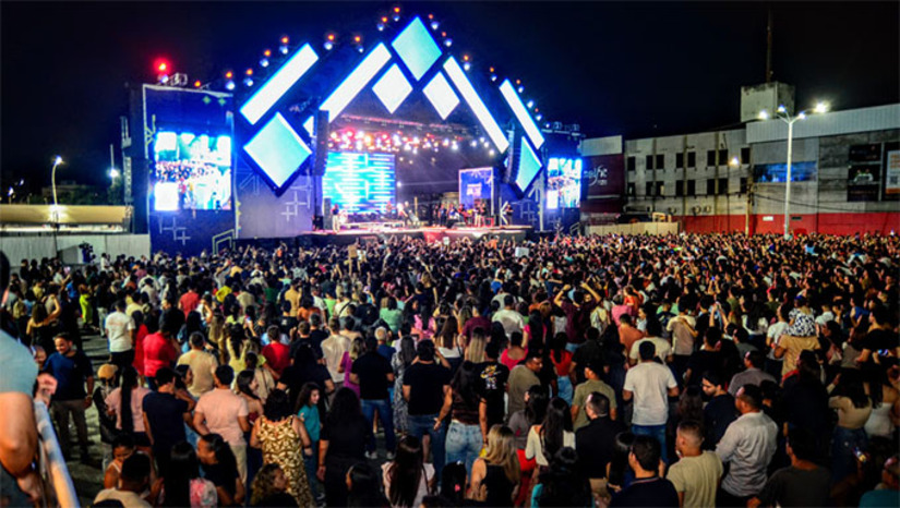 Imagem 1 - O maior evento de cultura gospel do Rio Grande do Norte, que neste ano foi ampliado para cinco dias, entra na sua segunda semana com atrações que contemplam todos os públicos: da criança ao idoso. Na Estação das Artes Poeta Elizeu Ventania, os grandes shows de música começam a partir das 17h. As apresentações são de Cícero Oliveira; Thalles Roberto; Eli Soares; Paulo César Baruk; Sal & Luz Music. Imagem 1 - O maior evento de cultura gospel do Rio Grande do Norte, que neste ano foi ampliado para cinco dias, entra na sua segunda semana com atrações que contemplam todos os públicos: da criança ao idoso. Na Estação das Artes Poeta Elizeu Ventania, os grandes shows de música começam a partir das 17h. As apresentações são de Cícero Oliveira; Thalles Roberto; Eli Soares; Paulo César Baruk; Sal & Luz Music.