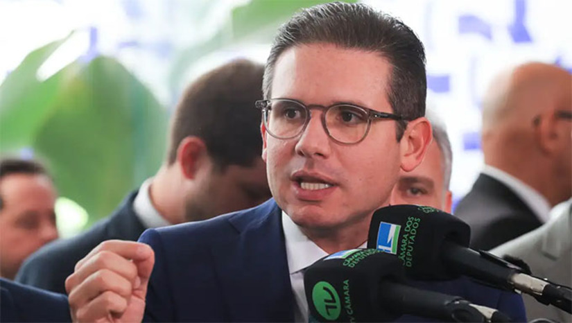 Imagem 1 - Os oposicionistas são, em maioria, do Partido Liberal (PL), legenda do ex-presidente Jair Bolsonaro, do PP e do Novo, e participaram da ocupação da Mesa Diretora da Câmara, obstruindo a retomada dos trabalhos legislativos. Inicialmente acusada de agredir o deputado Nikolas Ferreira (PL-MG), a deputada Camila Jara (PT-MS) não entrou na lista. Imagem 1 - Os oposicionistas são, em maioria, do Partido Liberal (PL), legenda do ex-presidente Jair Bolsonaro, do PP e do Novo, e participaram da ocupação da Mesa Diretora da Câmara, obstruindo a retomada dos trabalhos legislativos. Inicialmente acusada de agredir o deputado Nikolas Ferreira (PL-MG), a deputada Camila Jara (PT-MS) não entrou na lista.