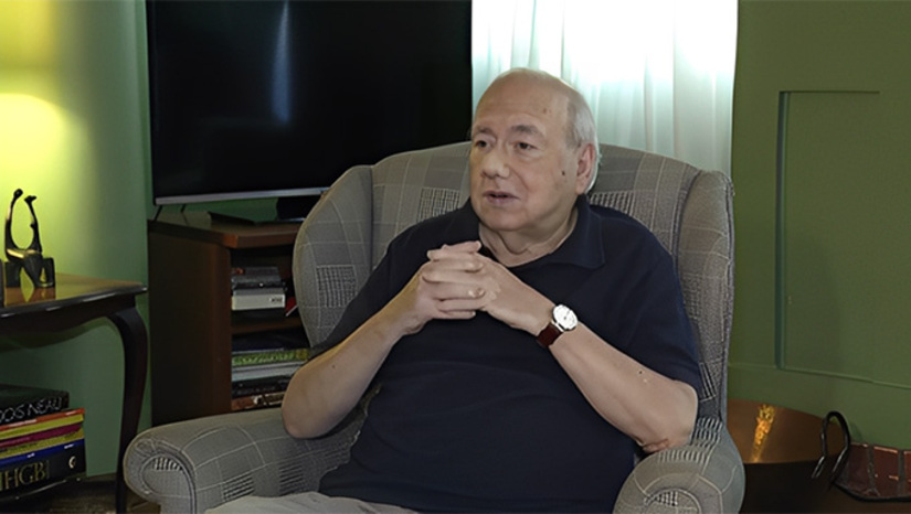 Imagem 1 - O escritor gaúcho Luis Fernando Verissimo, de 88 anos, morreu na madrugada deste sábado (30) após complicações causadas por um caso grave de pneumonia. Filho do escritor Érico Verissimo, Luis Fernando publicou mais de 80 títulos, entre eles As Mentiras que os Homens Contam, O Popular: Crônicas ou Coisa Parecida, A Grande Mulher Nua e Ed Mort e Outras Histórias. Imagem 1 - O escritor gaúcho Luis Fernando Verissimo, de 88 anos, morreu na madrugada deste sábado (30) após complicações causadas por um caso grave de pneumonia. Filho do escritor Érico Verissimo, Luis Fernando publicou mais de 80 títulos, entre eles As Mentiras que os Homens Contam, O Popular: Crônicas ou Coisa Parecida, A Grande Mulher Nua e Ed Mort e Outras Histórias.