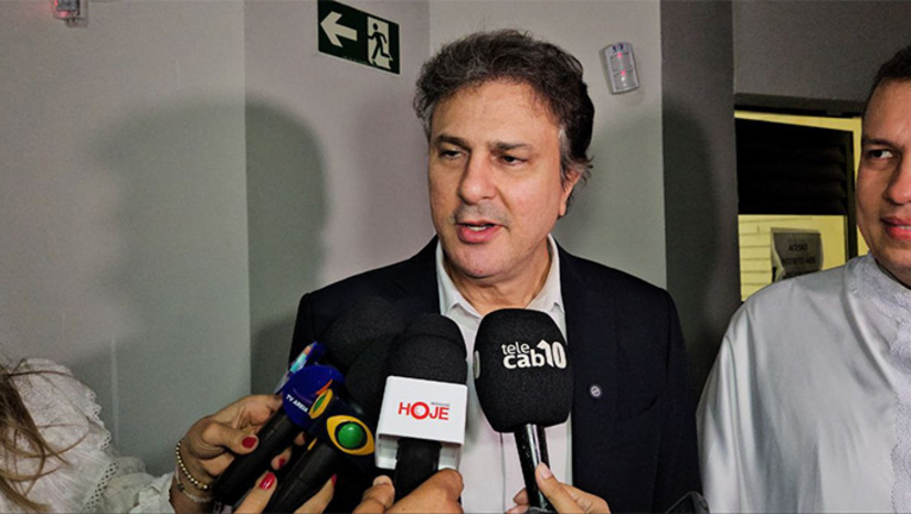Imagem 1 - A declaração do ministro da Educação, Camilo Santana, foi durante a Assembléia Universitária da UFERSA na noite desta sexta-feira, 29, em Mossoró. Ele também não descartou a possibilidade do Governo Federal ampliar a UFERSA construindo um Hospital Universitário, o que vem a consolidar o Curso de Medicina e preencher uma necessidade da região Oeste do RN em saúde. Imagem 1 - A declaração do ministro da Educação, Camilo Santana, foi durante a Assembléia Universitária da UFERSA na noite desta sexta-feira, 29, em Mossoró. Ele também não descartou a possibilidade do Governo Federal ampliar a UFERSA construindo um Hospital Universitário, o que vem a consolidar o Curso de Medicina e preencher uma necessidade da região Oeste do RN em saúde.