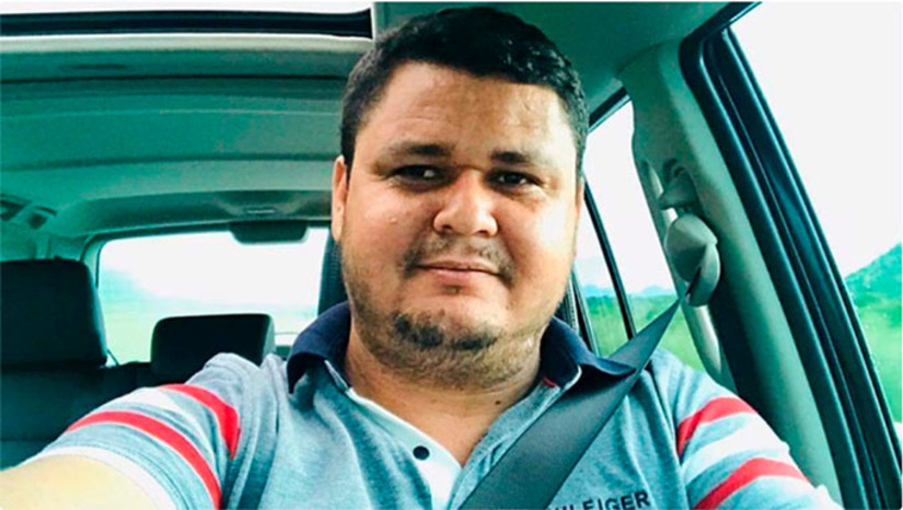 Imagem 1 -  Membros desta organização criminosa, segundo relata o Ministério Público do Rio Grande do Norte, executaram, mediante “encomenda”, o então candidato a prefeito do PSOL em Janduis-RN, Raimundo Gonçalves de Lima Neto, o Netinho de Nilton (FOTO), aos 35 anos, no dia 11 de abril de 2020. O primeiro a ser julgado por este crime será José Fernandes da Silva, o Dedé do Fogo, que, através de seu advogado Gilvan Lira, nega participação no crime. O júri será realizado no Fórum de Natal, a partir das 8 horas desta quinta-feira, dia 4. 