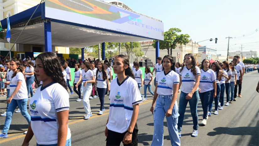 Imagem 1 -  A iniciativa visa garantir acessibilidade, inclusão e integração das pessoas com deficiência no evento. O “Ponto da Inclusão” ficará localizado ao lado da Capela de São Vicente de Paulo. No local, haverá abafadores para pessoas com sensibilidade auditiva e ainda orientações e suporte de profissionais da área. O desfile cívico-militar da Independência do Brasil acontecerá no próximo domingo (7), na avenida Alberto Maranhão.