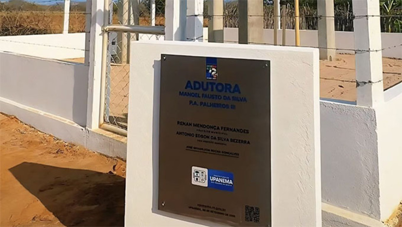 Imagem 1 -  A obra garante acesso à água de qualidade para os moradores e agricultores rurais. Para os moradores, a adutora representa o fim de uma longa espera. A nova estrutura foi executada com recursos do Ministério do Desenvolvimento Regional e contrapartida da Prefeitura de Upanema e reforça o compromisso de levar qualidade de vida e dignidade aos moradores da zona rural, que agora passam a ter acesso a um abastecimento regular e adequado.