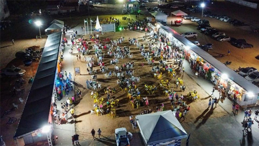Imagem 1 - A Secretaria de Turismo de Tibau divulgou os nomes dos 12 restaurantes que participarão da 4ª edição do Festival Gastronômico e Cultural, que será realizado de 10 a 12 de outubro. O evento terá praça de alimentação central com pratos típicos, além da presença do projeto JEPP, bugueiros locais e artesãs do Villa Tibau. Imagem 1 - A Secretaria de Turismo de Tibau divulgou os nomes dos 12 restaurantes que participarão da 4ª edição do Festival Gastronômico e Cultural, que será realizado de 10 a 12 de outubro. O evento terá praça de alimentação central com pratos típicos, além da presença do projeto JEPP, bugueiros locais e artesãs do Villa Tibau.