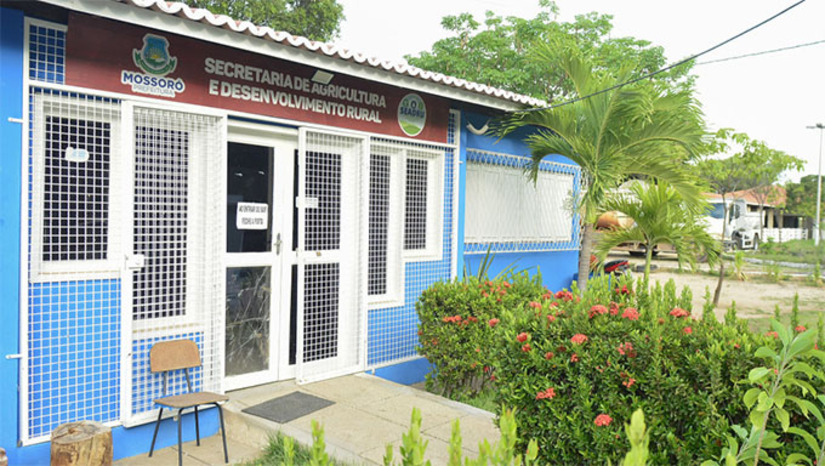 Imagem 1 - Conforme o edital, as vagas serão preenchidas pelo produtor rural ou seu familiar; ou ainda, o colaborador do produtor rural, mas o público também pode realizar as inscrições. Os cursos técnicos de nível médio do Senar são gratuitos, com duração de dois anos (presencial). A inscrição para o Processo Seletivo será realizada exclusivamente por meio do endereço eletrônico https://senar.org.br/etec/, até dia 24 de novembro. Imagem 1 - Conforme o edital, as vagas serão preenchidas pelo produtor rural ou seu familiar; ou ainda, o colaborador do produtor rural, mas o público também pode realizar as inscrições. Os cursos técnicos de nível médio do Senar são gratuitos, com duração de dois anos (presencial). A inscrição para o Processo Seletivo será realizada exclusivamente por meio do endereço eletrônico https://senar.org.br/etec/, até dia 24 de novembro.